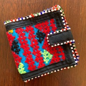 NWOT beaded & crocheted billfold wallet